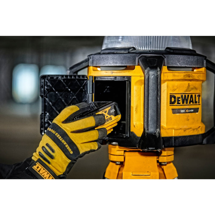 EAN 5035048706169 - DeWALT DCL074-XJ luz de trabajo imagen 4