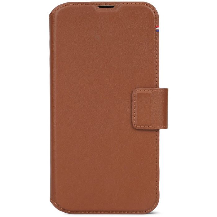 EAN 8720593010485 - Decoded D24IPO15PDW5TN funda para teléfono móvil 15,5 cm (6.1") Funda cartera Marrón imagen 3
