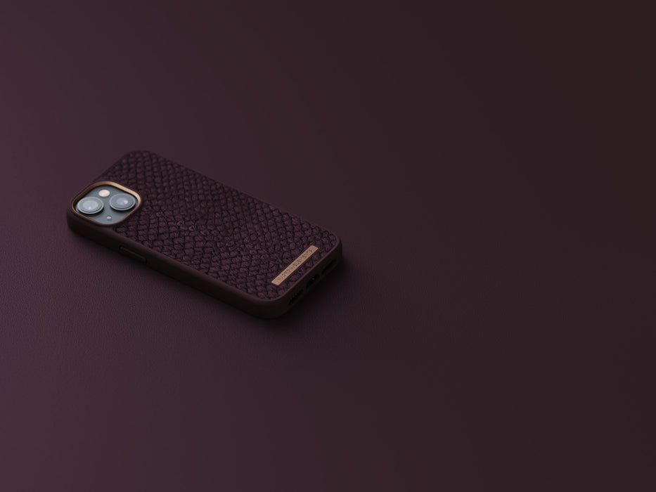 EAN 8720574620573 - Njord byELEMENTS Salmon Leather Magsafe funda para teléfono móvil 15,5 cm (6.1") Rojo imagen 23