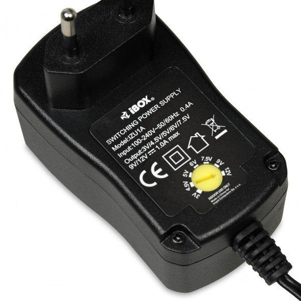 EAN 5901443053576 - iBox IZU1A adaptador e inversor de corriente Interior Negro imagen 4