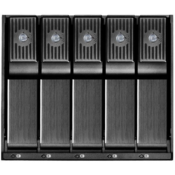 EAN 4710679814124 - Silverstone SST-FS305-12G unidad de disco multiple Negro imagen 2