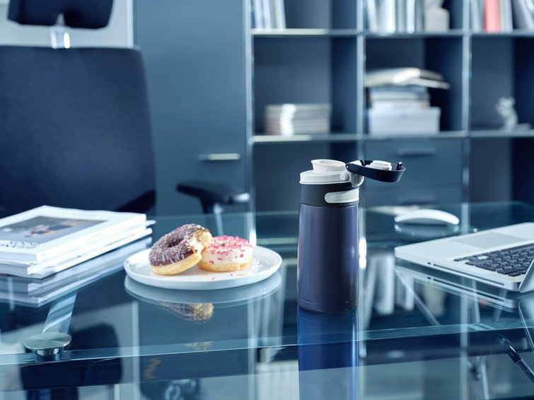 EAN 4006501032478 - Leifheit 03247 taza de viaje 350 ml Negro, Azul Acero inoxidable imagen 10