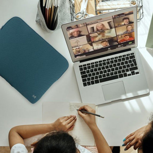 EAN 3700992527895 - Mobilis 49017 maletines para portátil 35,6 cm (14") Funda de protección Azul imagen 2