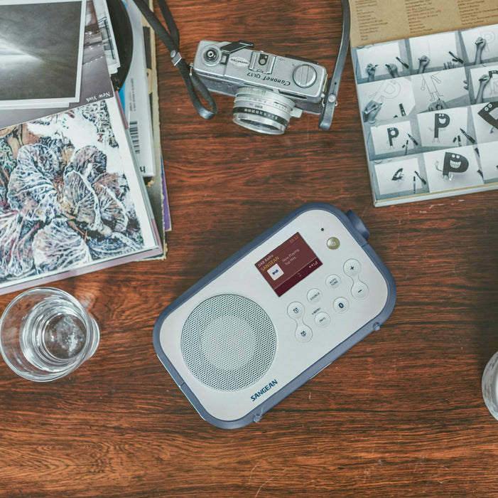 EAN 4711317995328 - Sangean DPR-42 BT radio Portátil Analógico y digital Azul, Blanco imagen 4