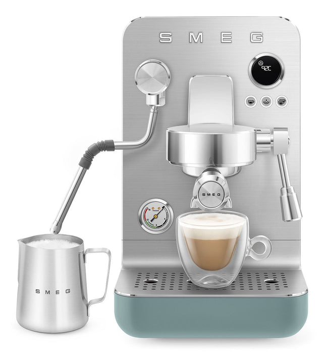 EAN 8017709346973 - Smeg EMC02EGMEU cafetera eléctrica Manual Máquina espresso 1,7 L imagen 11