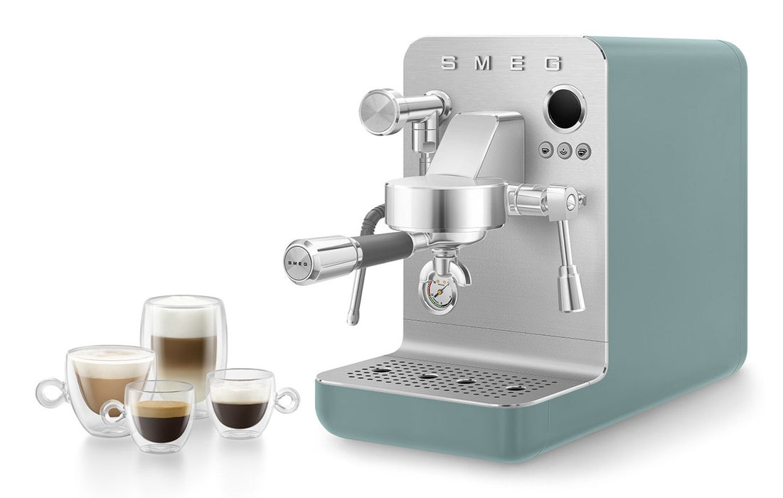 EAN 8017709346973 - Smeg EMC02EGMEU cafetera eléctrica Manual Máquina espresso 1,7 L imagen 18
