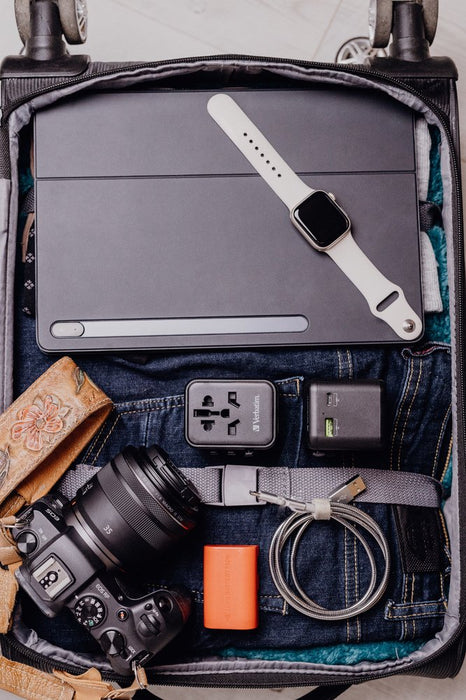 EAN 0023942495444 - Verbatim 49544 adaptador de enchufe eléctrico Universal Negro imagen 15