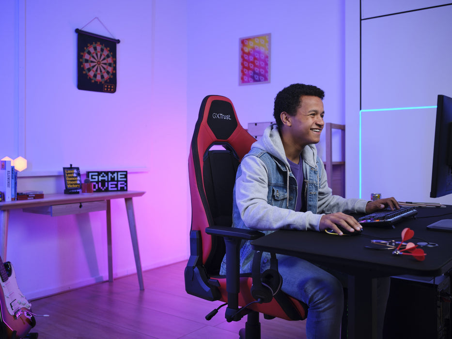 EAN 8713439250640 - Trust GXT 714 RUYA Silla para videojuegos universal Negro, Rojo imagen 8