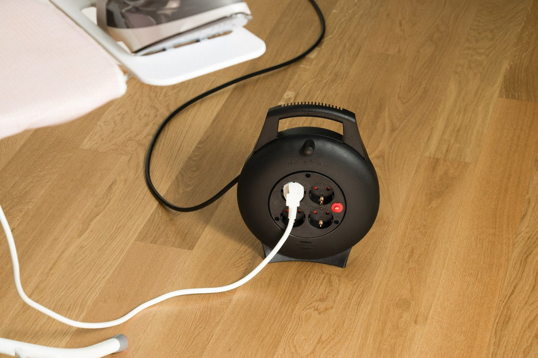 EAN 4007123687121 - Brennenstuhl 1093900 base múltiple 10 m 4 salidas AC Interior Negro imagen 6