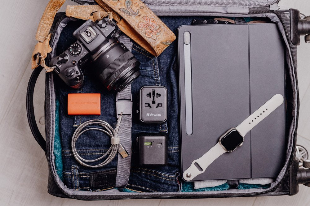 EAN 0023942495444 - Verbatim 49544 adaptador de enchufe eléctrico Universal Negro imagen 13