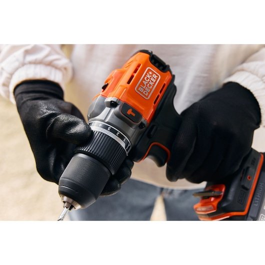 EAN 5035048833414 - Black & Decker BCD383D1XK-QW taladro Naranja imagen 8