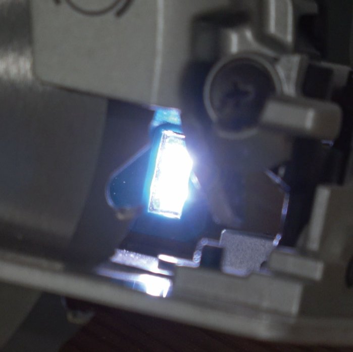 EAN 0088381863018 - Makita DHS661ZU sierra circular portátil 16,5 cm Negro, Verde, Acero inoxidable 5000 RPM imagen 5