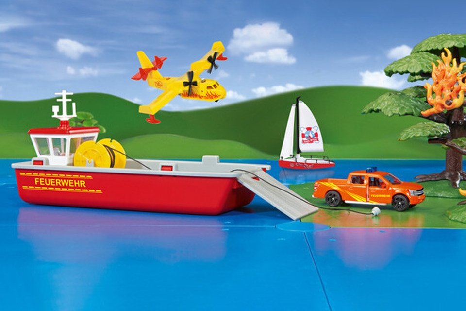 EAN 4006874021178 - Siku Fire Brigade working boat Maqueta de embarcación de la brigada contra incendios Previamente montado  imagen 9