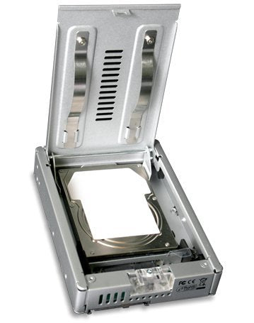 EAN 4711132868951 - Icy Dock MB982IP-1S-1 base de conexión para disco duro Plata imagen 3