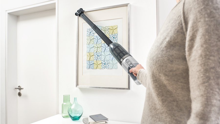 EAN 4242005279692 - Bosch Serie 4 BBH3K2801 aspiradora de pie y escoba eléctrica Aspiradora escoba 2 en 1 Batería Secar Sin b imagen 9