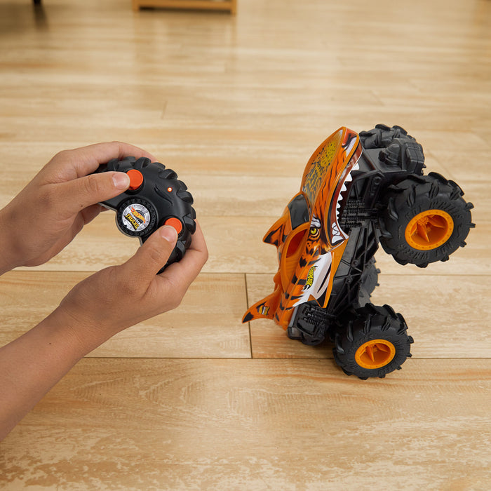 EAN 0194735149742 - Hot Wheels Monster Trucks HNV03 vehículo de juguete imagen 4