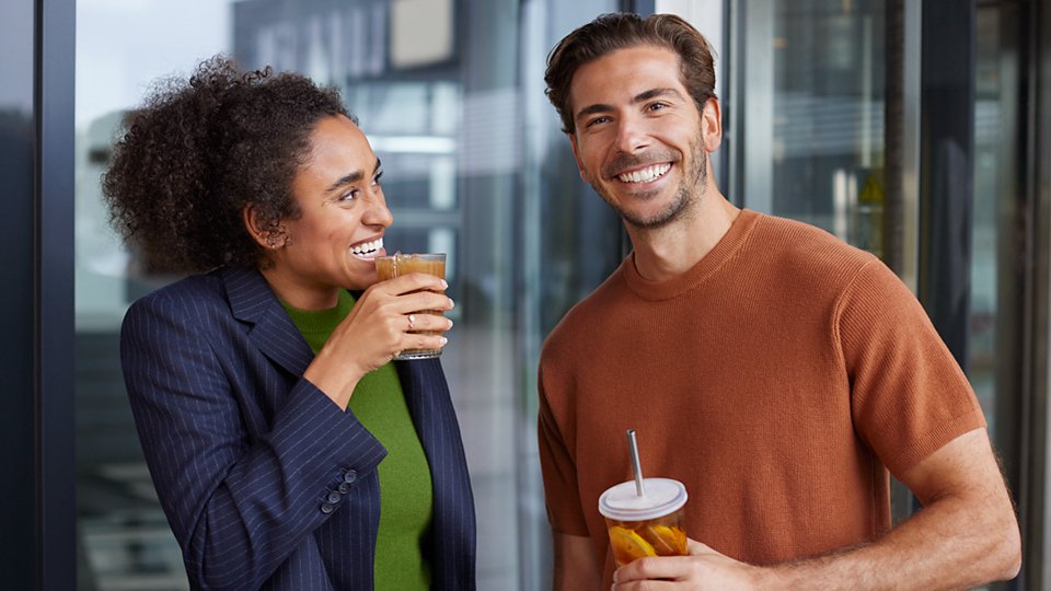 EAN 8720689021562 - Philips HX7110/01 cepillo eléctrico para dientes Adulto Cepillo dental sónico Blanco imagen 8