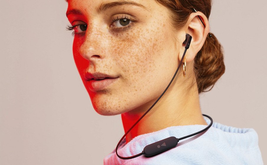 EAN 6925281974366 - JBL Tune 215 Auriculares Inalámbrico Dentro de oído, Banda para cuello Llamadas/Música Bluetooth Negro imagen 8