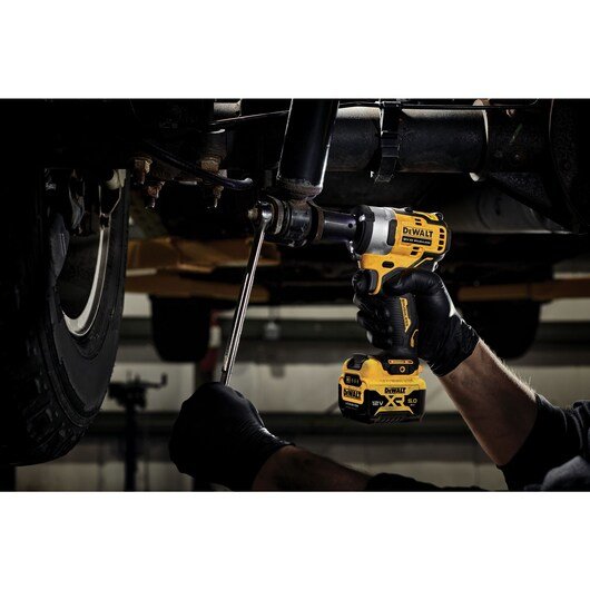 EAN 5035048749760 - DeWALT DCF901P2-QW atornilladora de impacto con batería 1/2" 340 Nm Negro, Amarillo 12 V imagen 4