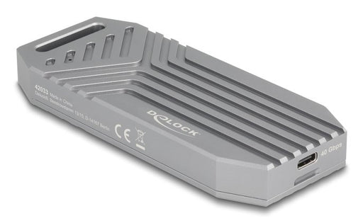EAN 4043619420339 - DeLOCK 42033 caja para disco duro externo Caja externa para unidad de estado sólido (SSD) Gris M.2 imagen 1