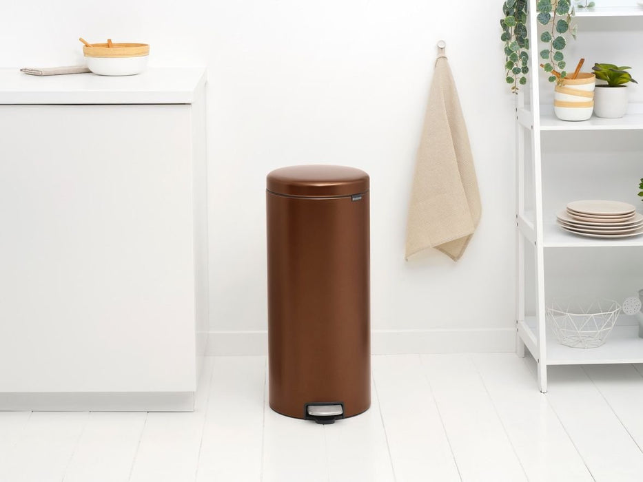 EAN 8710755238789 - Brabantia 238789 cubo de basura Alrededor Acero Bronce imagen 5
