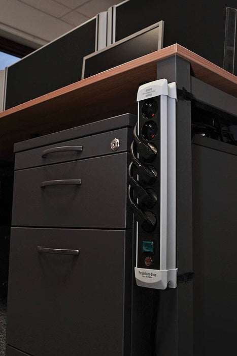 EAN 4007123624348 - Brennenstuhl 1951580100 base múltiple 3 m 8 salidas AC Negro, Gris imagen 2