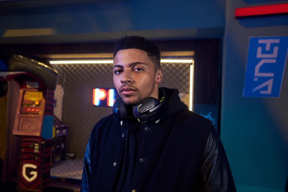 EAN 5099206129825 - Logitech G 991-000539 mando y volante Aluminio, Negro USB Volante + Pedales + Auriculares PC, PlayStation imagen 13