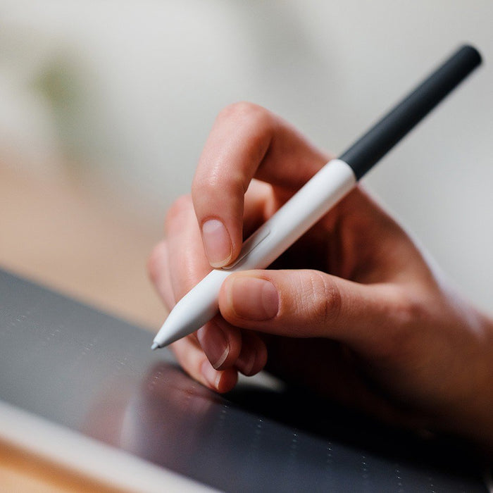 EAN 4949268623360 - Wacom Intuos One Small tableta digitalizadora Gris, Blanco 152 x 95 mm USB/Bluetooth imagen 13