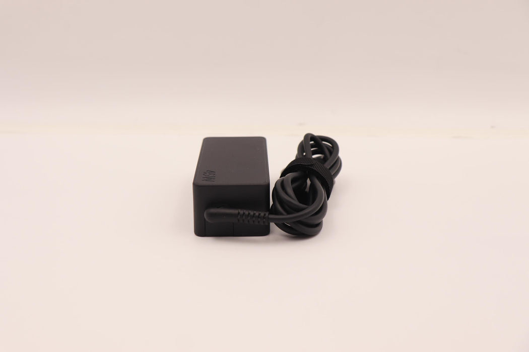 EAN 5715063427057 - Lenovo 5A10W86299 adaptador e inversor de corriente Interior 45 W Negro imagen 3