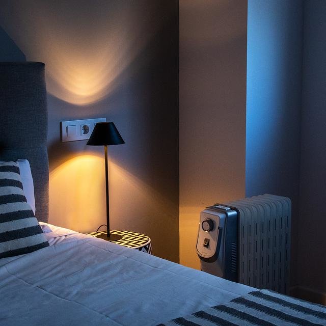 EAN 8435484058889 - Cecotec 05888 calefactor eléctrico Interior Blanco 2000 W Radiador de aceite eléctrico imagen 4