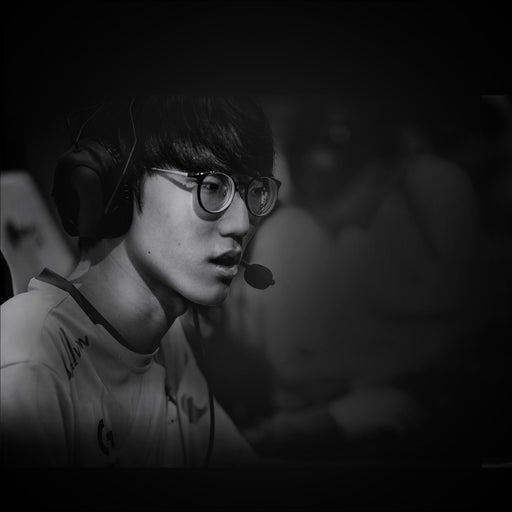 EAN 5099206091726 - Logitech G 910-005942 ratón Juego mano derecha RF inalámbrico 25600 DPI imagen 2