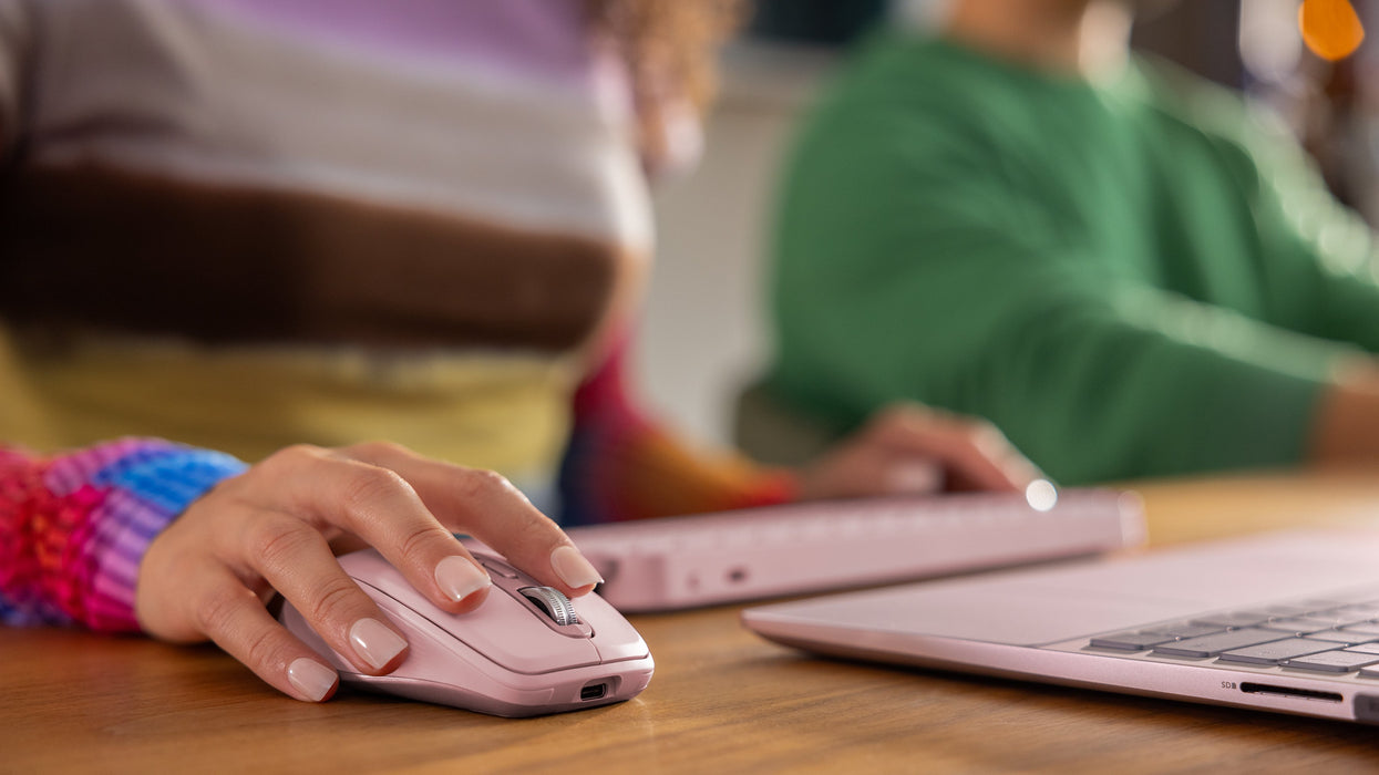 EAN 5099206111714 - Logitech 910-006931 ratón Oficina mano derecha RF Wireless + Bluetooth Laser 8000 DPI imagen 6