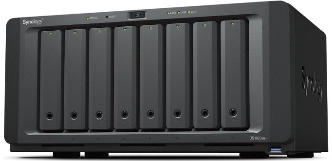 EAN 4711174724956 - Synology DiskStation DS1823XS+ servidor de almacenamiento NAS Torre Ryzen Embedded V1780B 8 GB DDR4 0 TB  imagen 1