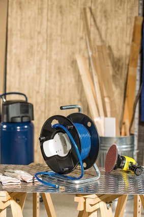 EAN 4007123001392 - Brennenstuhl 1127020 carrete de manguera de jardín Carrete de pie Manual Negro imagen 3