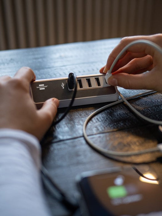 EAN 4007123672295 - Brennenstuhl 1508230 cargador de dispositivo móvil Universal Acero inoxidable, Blanco Corriente alterna I imagen 8