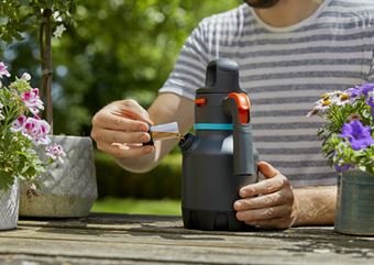 EAN 4078500051132 - Gardena 11120-20 pulverizador manual Negro imagen 7