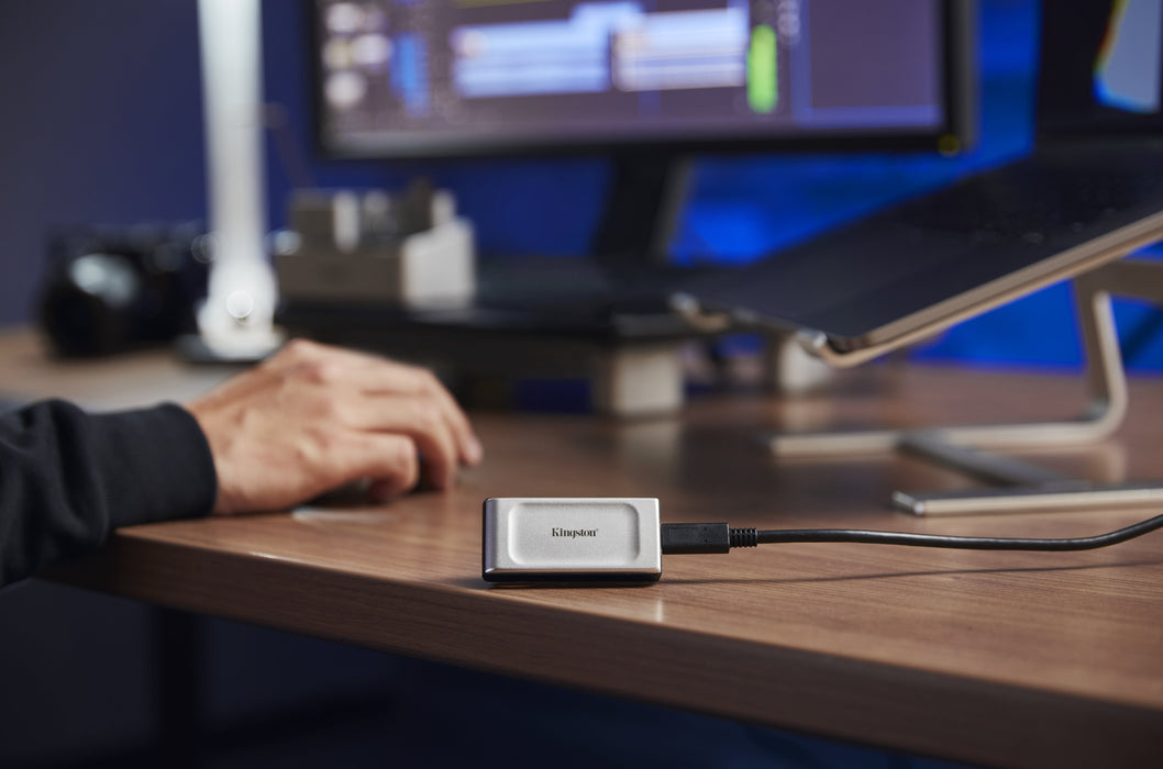 EAN 0740617327328 - Kingston Technology XS2000 4 TB USB Tipo C 3.2 Gen 2 (3.1 Gen 2) Negro, Plata imagen 8