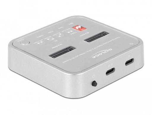 EAN 4043619641383 - DeLOCK 64138 base de conexión para disco duro Plata imagen 1