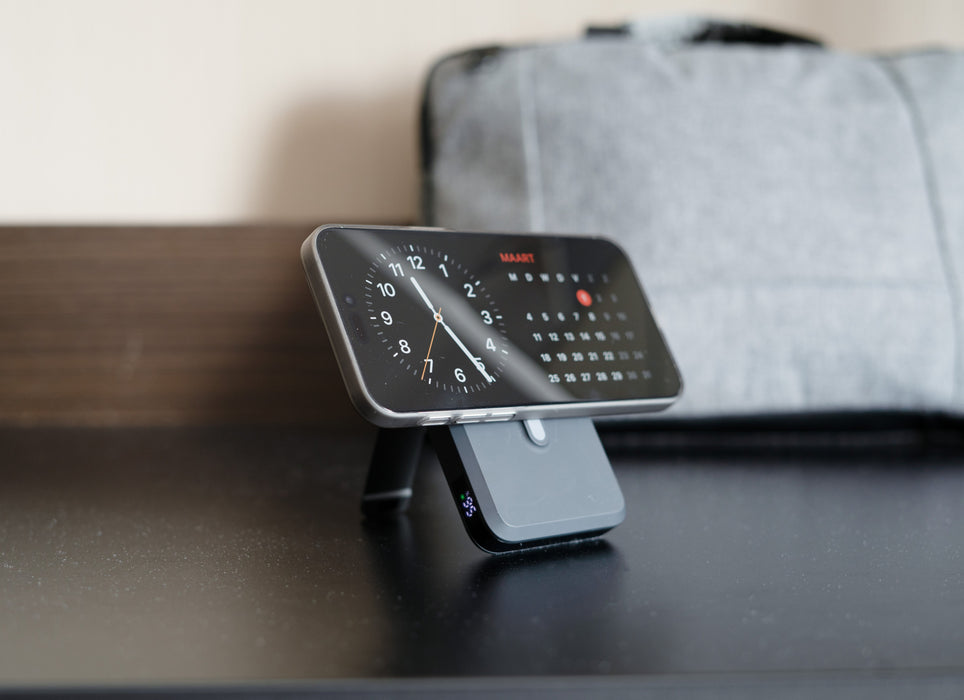 EAN 8718182277708 - Xtorm FS5W101 batería externa Polímero de litio 10000 mAh Cargador inalámbrico Negro imagen 24