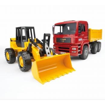 EAN 4001702027520 - BRUDER Construction truck with articulated road loader imagen 1
