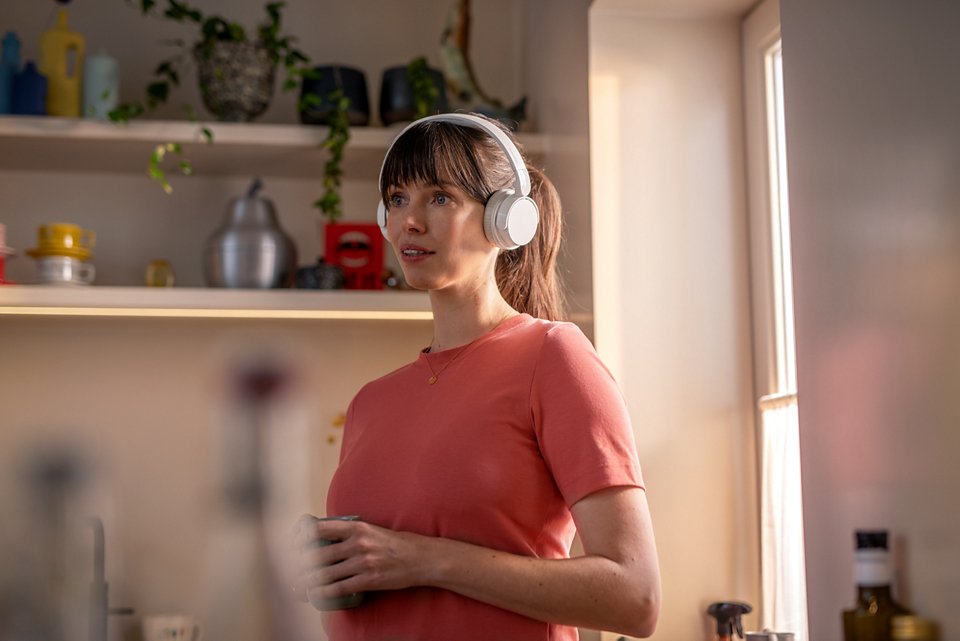 EAN 0840063203501 - Philips 4000 series TAH4209WT/00 auricular y casco Auriculares Inalámbrico Diadema Llamadas/Música Blueto imagen 6