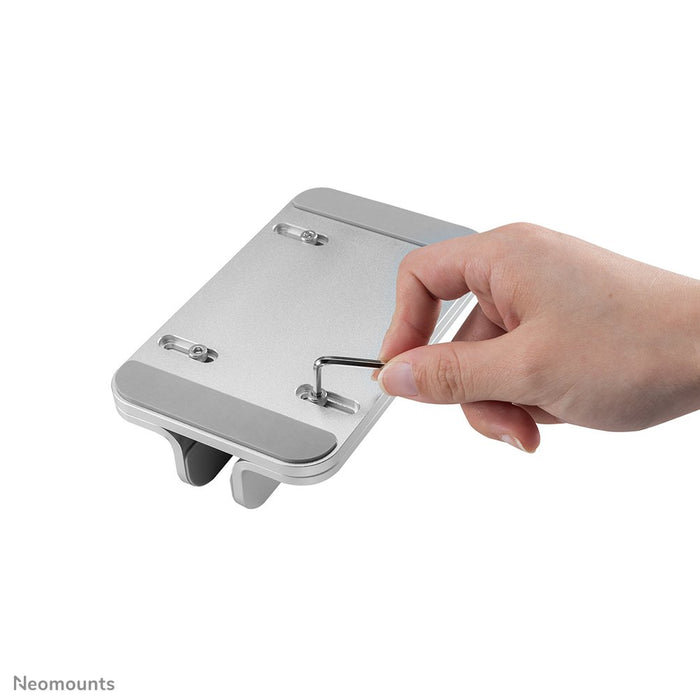 EAN 8721246340249 - Neomounts NSLS300SILVER soporte para ordenador portátil Plata 43,2 cm (17") imagen 6
