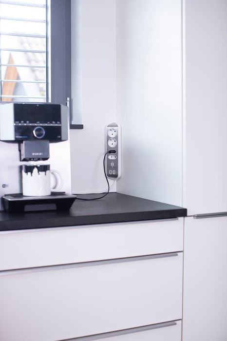 EAN 4007123668083 - Brennenstuhl 1153590420 base múltiple 2 m 4 salidas AC Interior Plata, Blanco imagen 3