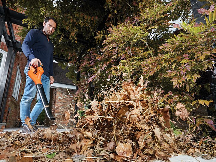 EAN 5035048640029 - Black & Decker GWC1820PC aspiradora de hojas 209 kmh Negro, Naranja 18 V Litio imagen 2