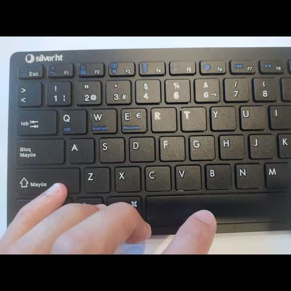 EAN 8420738310660 - SilverHT 112002840199 teclado para móvil QWERTY Español Negro imagen 3