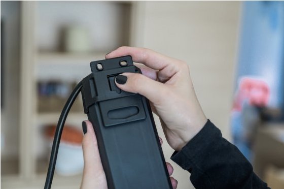 EAN 4007123624225 - Brennenstuhl 1951560100 base múltiple 3 m 6 salidas AC Interior Negro, Verde claro imagen 1