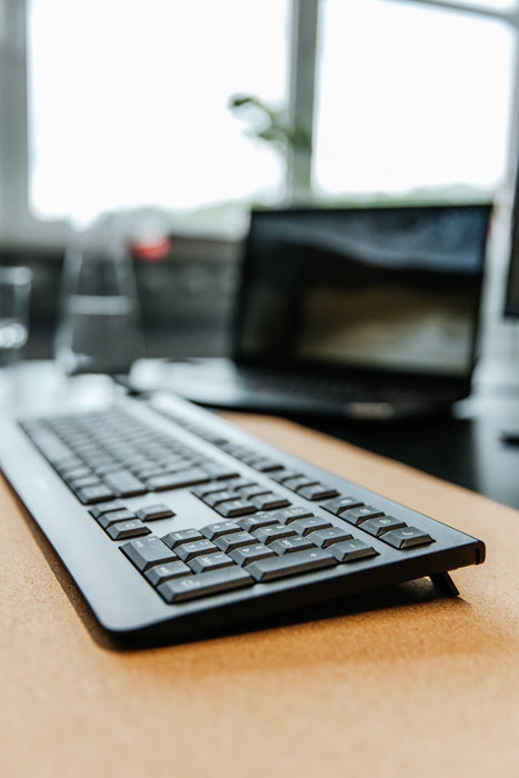 EAN 4025112109836 - CHERRY KW 3000 teclado Universal RF inalámbrico QWERTY Internacional de EE.UU. Negro imagen 4