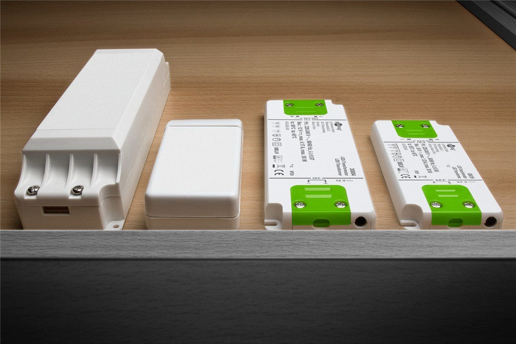 EAN 4040849655845 - Goobay 65584 transformador de corriente Blanco, Verde 0,35 A imagen 6