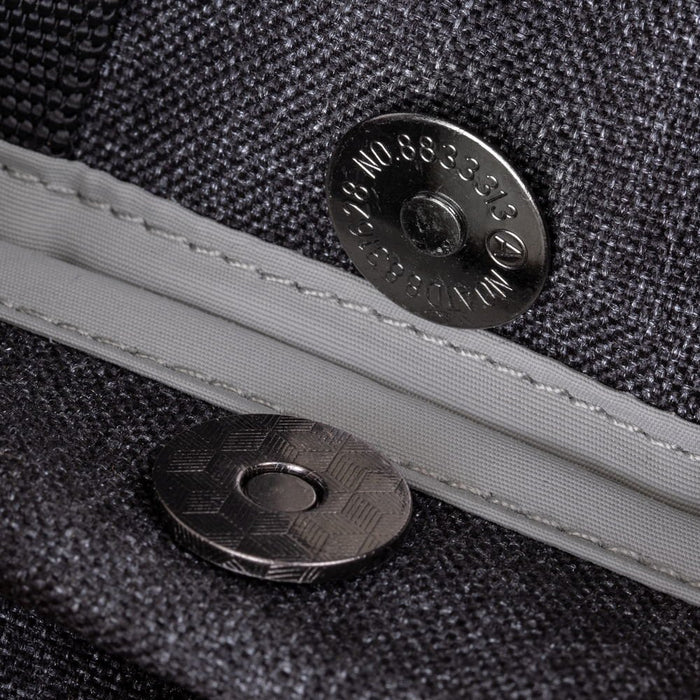 EAN 4260403579169 - Rivacase 8810 20,3 cm (8") Bandolera Negro imagen 13