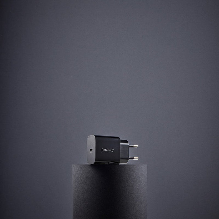 EAN 4034303035885 - Intenso 7802010 adaptador e inversor de corriente Interior 20 W Negro imagen 13